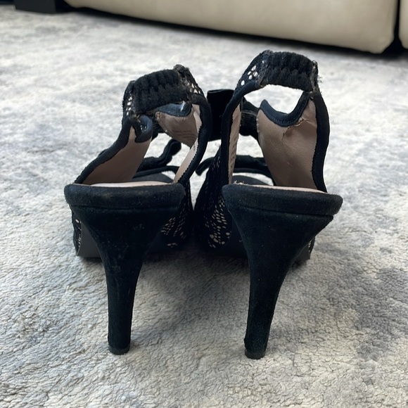 Seychelles Anthropologie Bobbin Lace Pumps Peep Toe Bow Girly Sz 8 - Picture 7 of 16